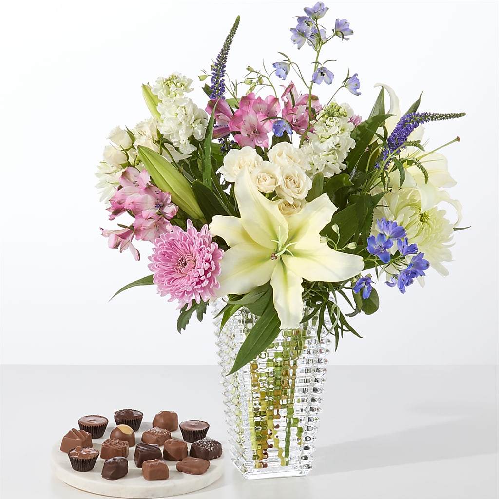 Winter Celebration Bouquet – BLOOMERS FLOWERS & GIFTS, Campbell CA