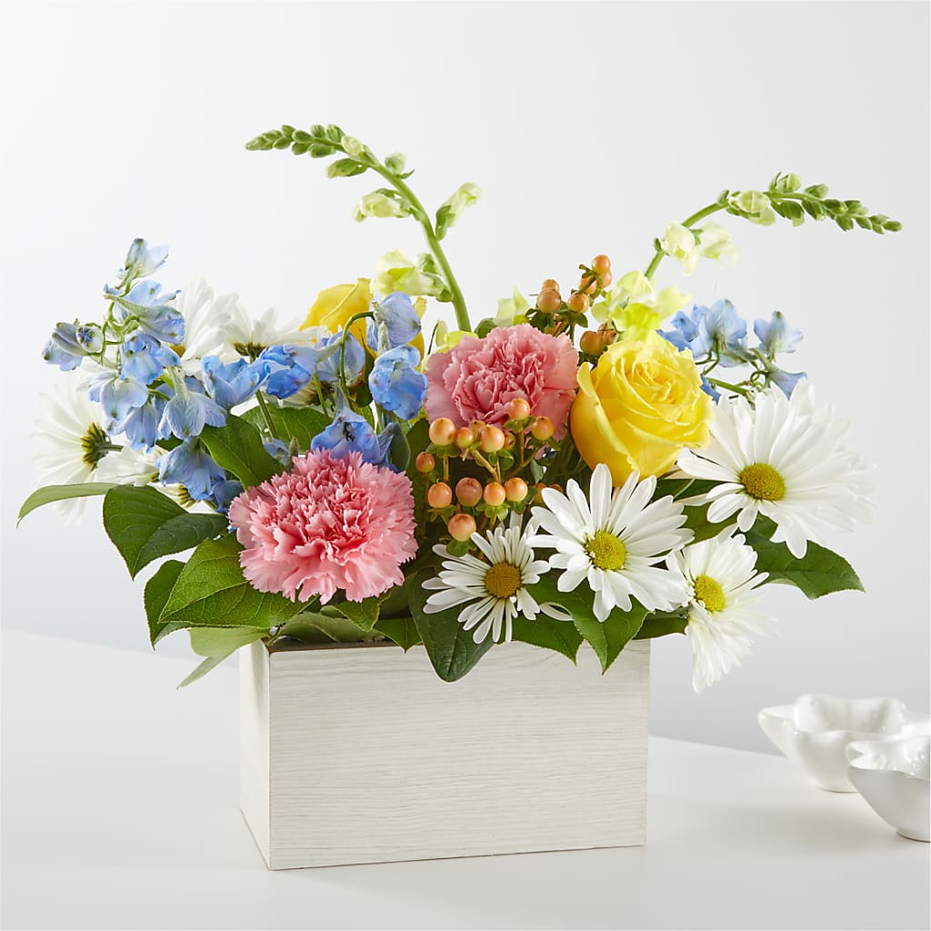 Sun Salutation Box Bouquet – BLOOMERS FLOWERS & GIFTS, Campbell CA