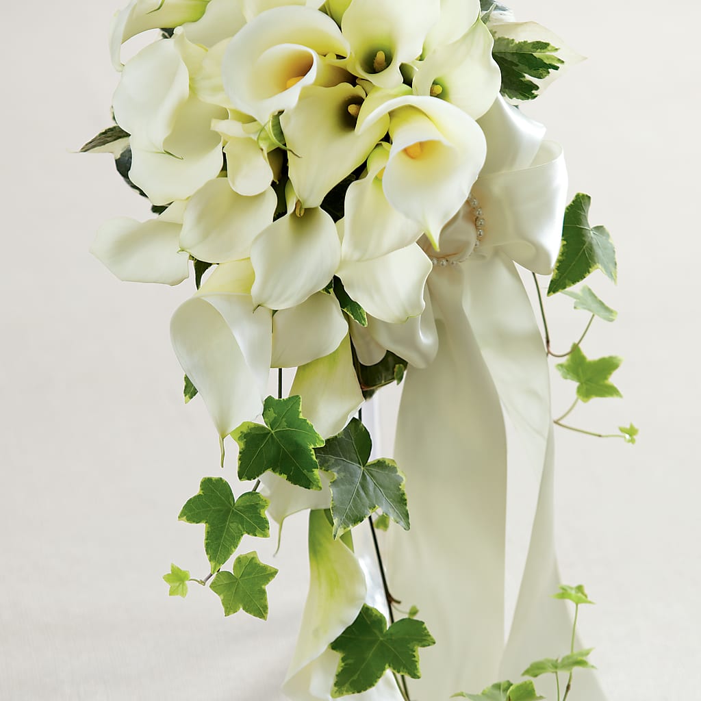 White Chapel Bouquet – BLOOMERS FLOWERS & GIFTS, Campbell CA