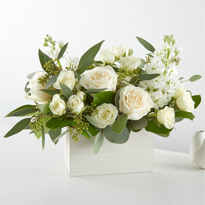 Fresh Linen Box Bouquet – BLOOMERS FLOWERS & GIFTS, Campbell CA