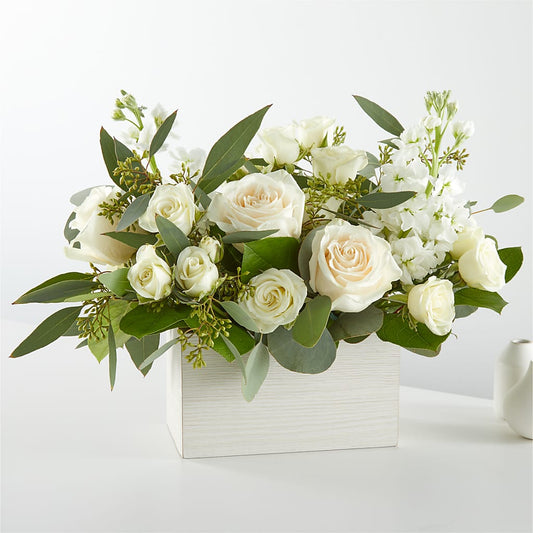 Fresh Linen Box Bouquet – BLOOMERS FLOWERS & GIFTS, Campbell CA