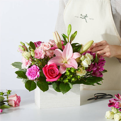 Sweetberry Box – A Florist Original – BLOOMERS FLOWERS & GIFTS, Campbell CA