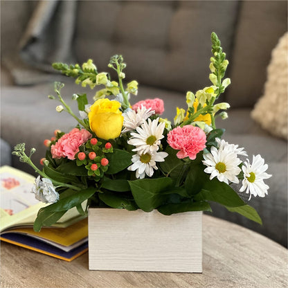Sun Salutation Box Bouquet – BLOOMERS FLOWERS & GIFTS, Campbell CA