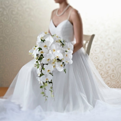 Classic White Bouquet – BLOOMERS FLOWERS & GIFTS, Campbell CA